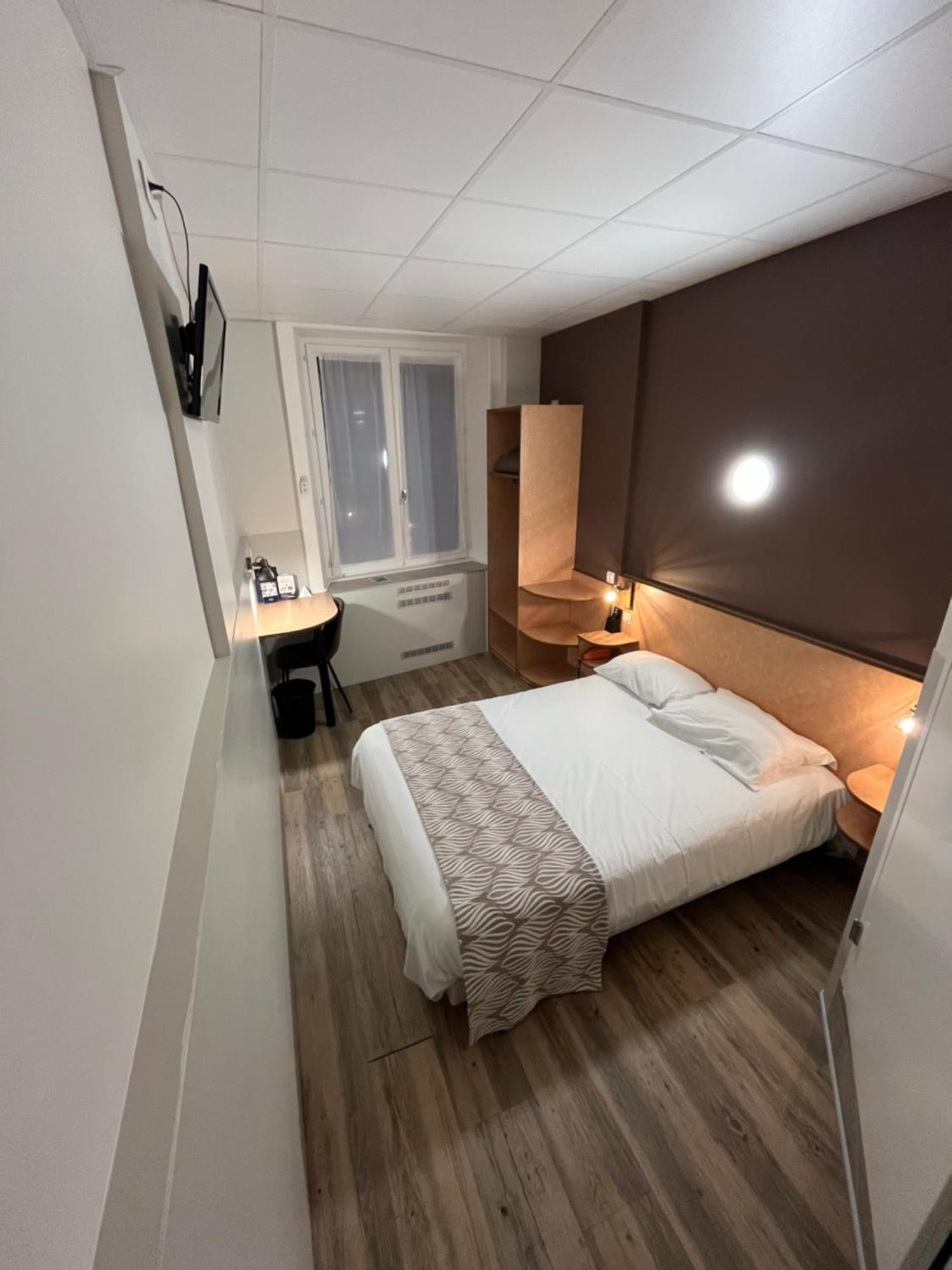 Nouvel Hotel Lons-le-Saunier Exterior foto