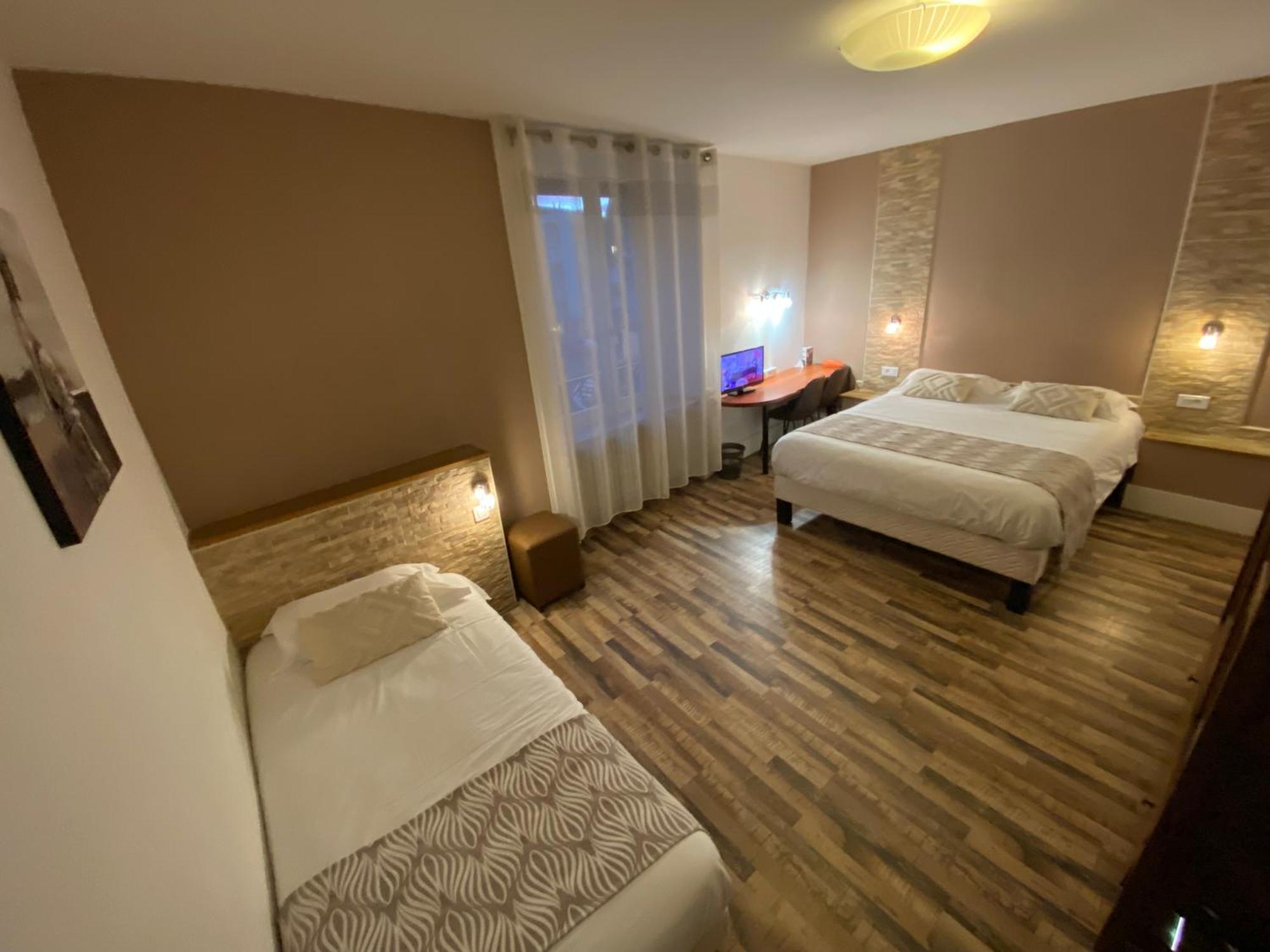 Nouvel Hotel Lons-le-Saunier Exterior foto